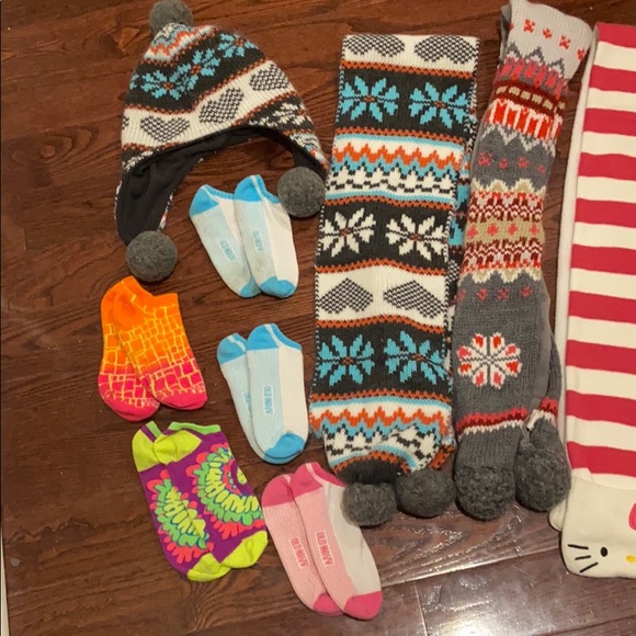 Winter Essentials Bundle - Picture 2 of 8